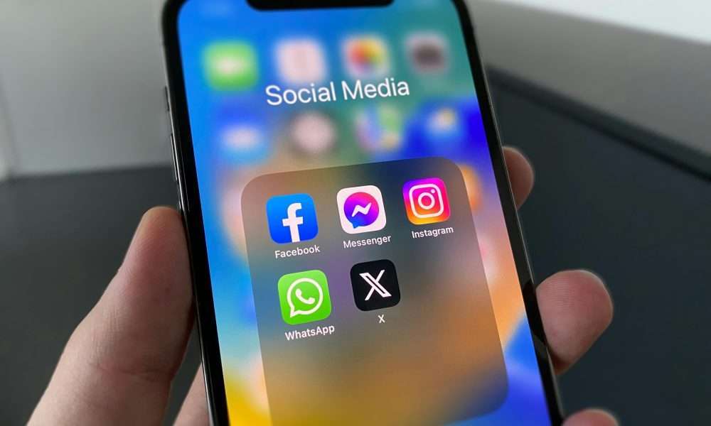 WhatsApp upgrades group chats with new tools